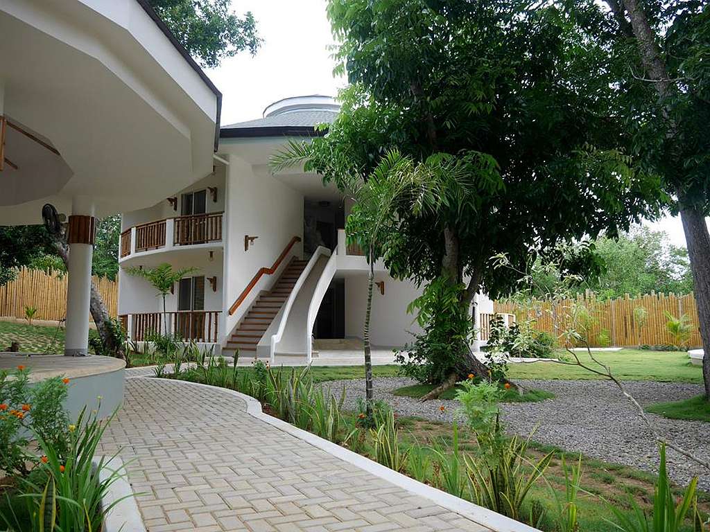 Book At The Bohol Dreamcatcher Resort And Get More For Your Money 001