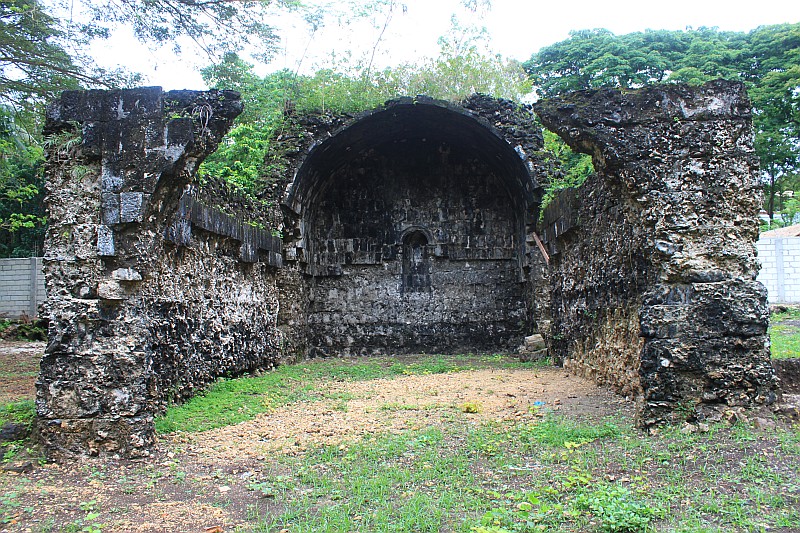 The Historic Ermita Ruins Bohol Philippines (48)
