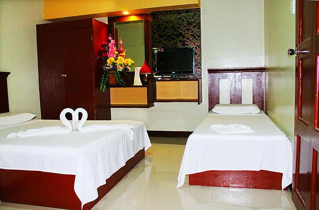 Best Prices At The Hotel Reyna's The Haven And Gardens! Book Now! 007