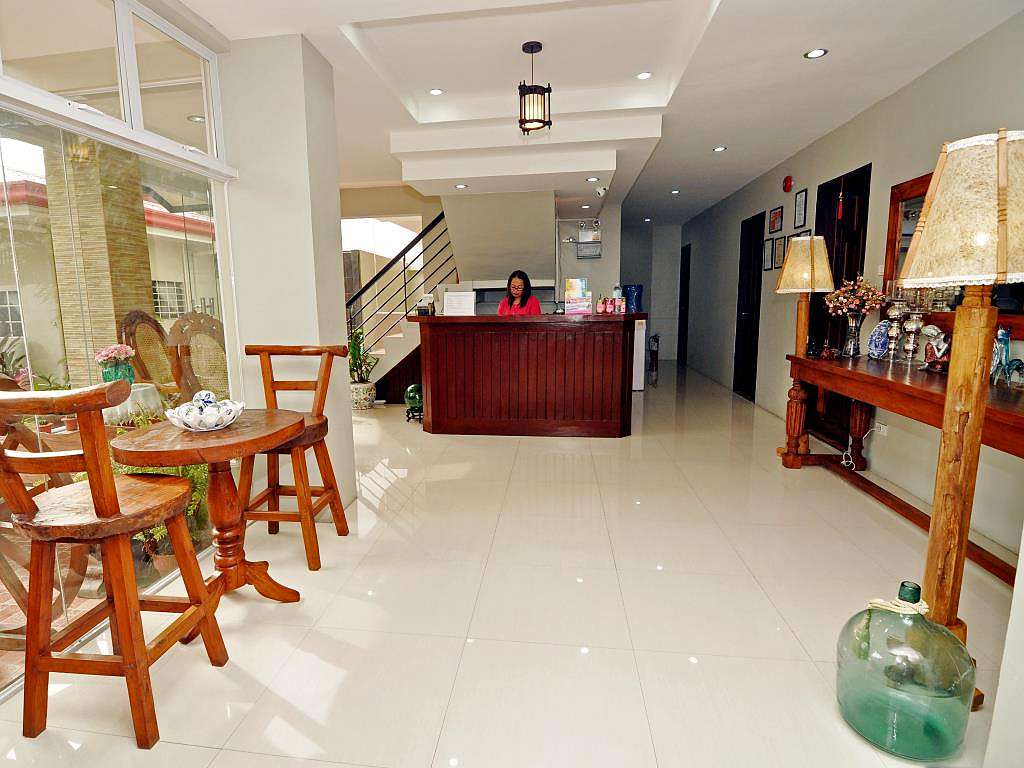Stay At The Harbour Gardens Tourist Inn Bohol And Get More Out Of Your Money! 005