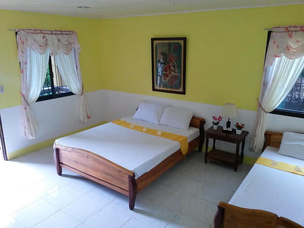 Cheap Rates And Great Deals At The FloWer Beach Resort, Anda, Philippines! 006