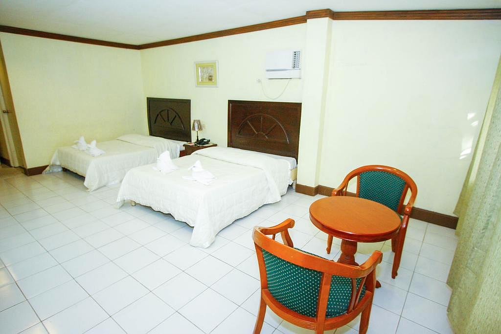 The Bohol La Roca Hotel, Tagbilaran City, Philippines Cheap Rates! 001