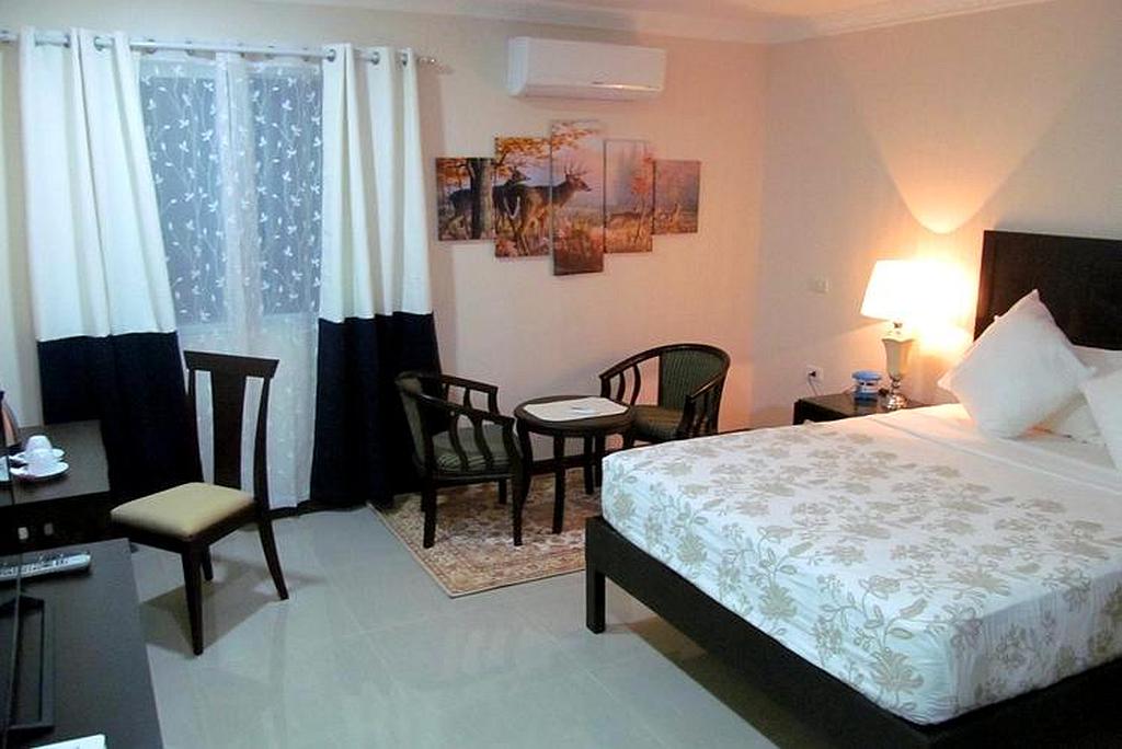 Resort Venezia Suites Panglao Island Philippines Cheap Rates 001