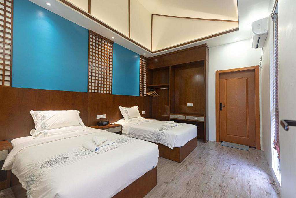 Amphitrite Resort Bedroom 18